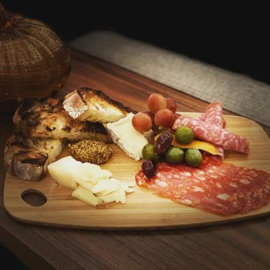 Parkway Grille Bar + Restaurant - Hilton