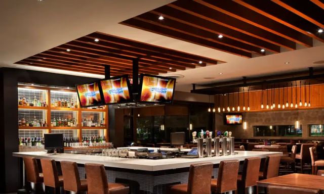 Earls Kitchen + Bar - Vaughan