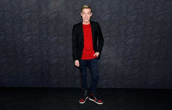 Tyler Henry - Hollywood Medium