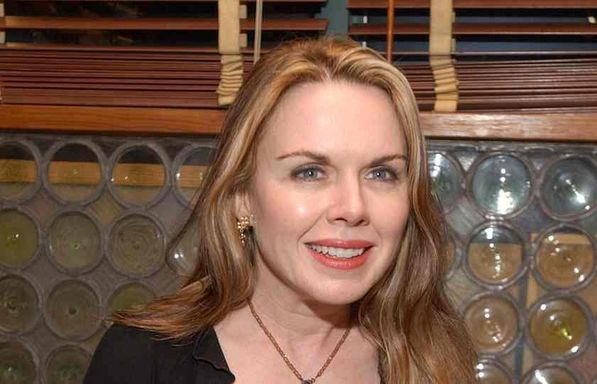 Mary Fahl