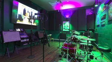Stal’s Basement at Lynx Music