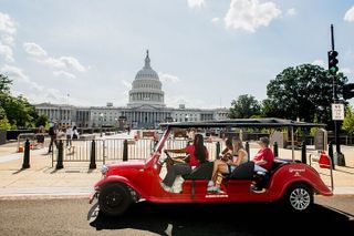 DC Monuments & Capitol Hill Highlights Tour by Electric Cart