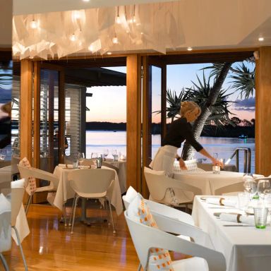Rickys River Bar and Restaurant