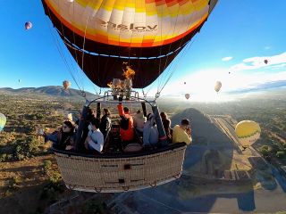 Hot Air Balloon Flight over Teotihuacan, from Mexico City