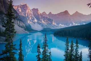 Shuttle Service — Canmore, Banff, Moraine Lake, & Lake Louise