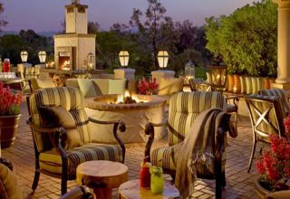 Veranda Fireside Lounge & Restaurant