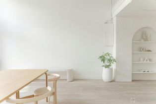 Light-Filled Studio at Heritage Loft Studio