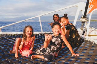 Oahu: Ko Olina Kaula Kai Sunset Sail and Luau Experience