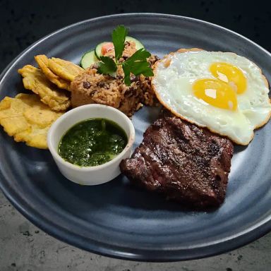 Qué Rico Tapas Bar