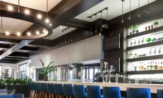 Earls Kitchen + Bar - Port Coquitlam