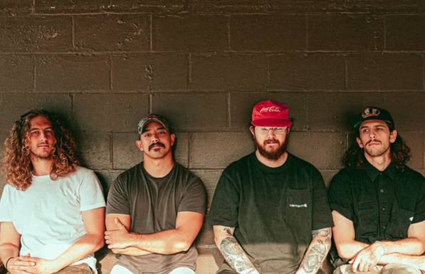 Kublai Khan w/ Sunami