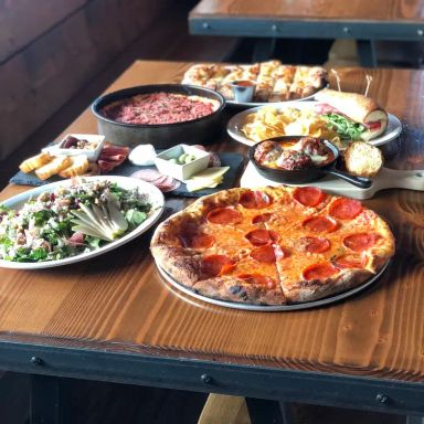 Johnny Mo's Pizzeria