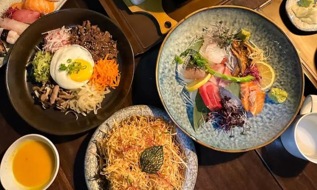 bul Dining Room & Bar