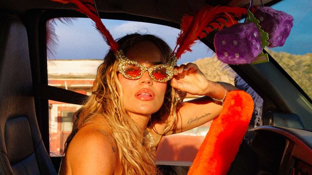 Karol G, Viajando por el mundo, Tropitour