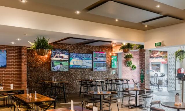 Sir Henry Barkly Hotel