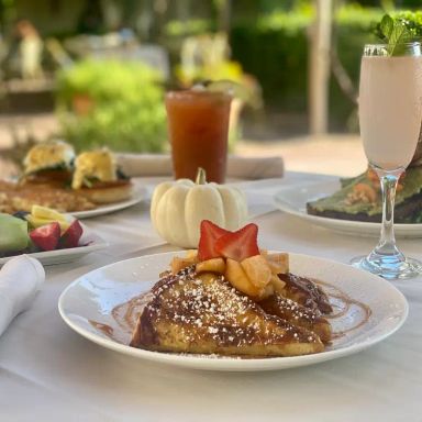 Bouquet Restaurant + Bar at Ponte Vineyard Inn