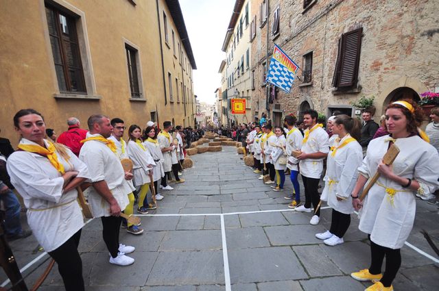 Palio dei Caci in Volterra