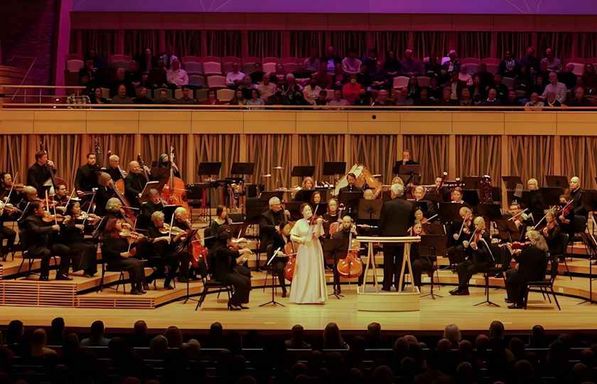 Vista Philharmonic Orchestra: Christmas Magic - Sunday Matinée