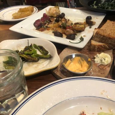 Cafe Zola