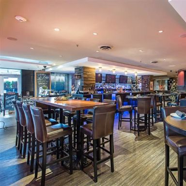 Charcoal and Woodz - Holiday Inn Cloverdale Surrey