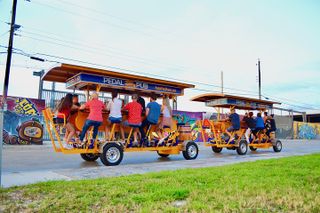 Miami Pedal Pub: Wynwood Arts District Party Bike Pub Crawl