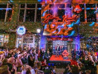 Show Those Skillz At Jimmy Kimmel's Comedy Club