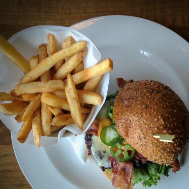 Turtle Jack's Muskoka Grill - Dixon Rd