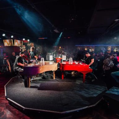 PLUS Dueling Piano Bar