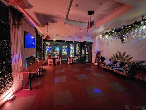 Tropical Themed Space at TacoTaco