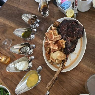 Echo & Rig Steakhouse & Butcher Shop - Sacramento