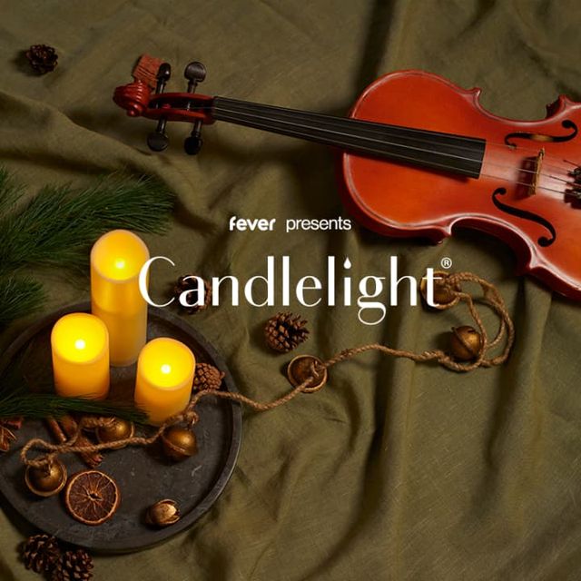 Candlelight: Piese clasice de Crăciun
