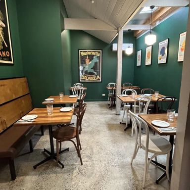 Joanne's Pizzeria & Bar