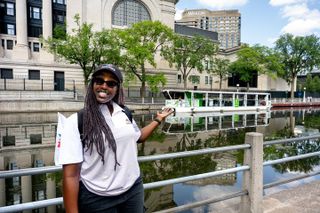 Best of Ottawa Small Group Tour with Rideau Canal Cruise