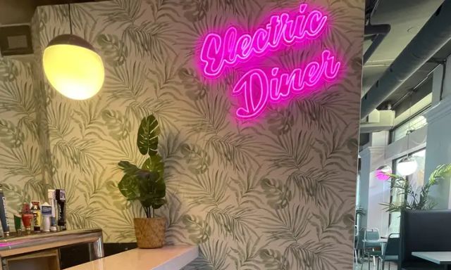 Electric Diner - Lister Block