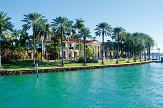 Miami Biscayne Bay rich and famous Sightseeing Boat Tour