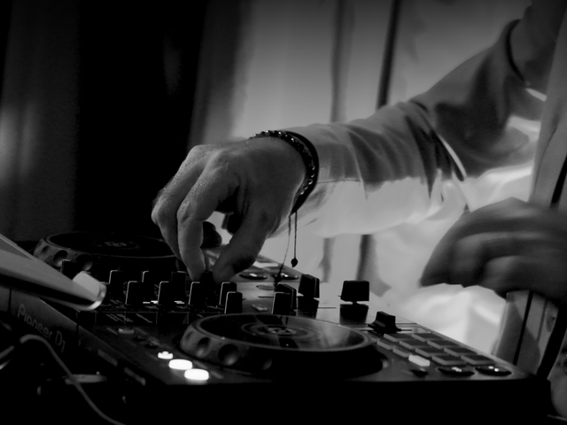 Dj Soulbeat at The Canvas Bar