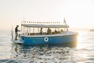 Public Daytime Picnic Boat Cruise