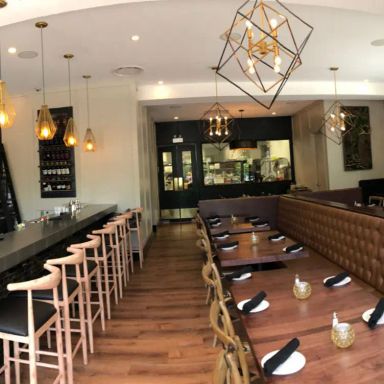 Kamoosh Bistro