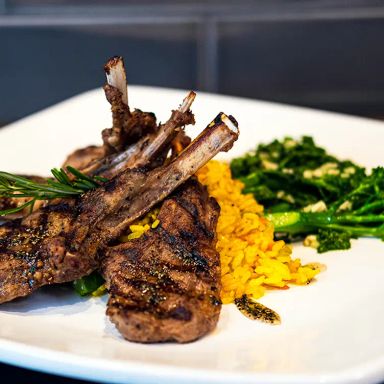 Streetlight Kitchen & Bar