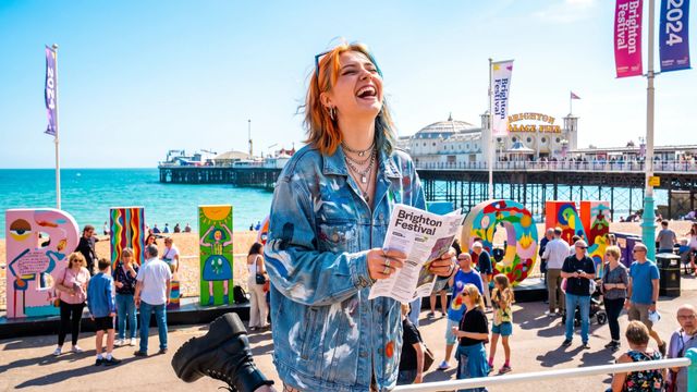 Brighton Festival 2027 – Englands größtes kuratiertes Kunstfestival im Mai