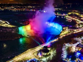 Niagara Falls Evening Tour with Boat, Dinner & Illumination Tower