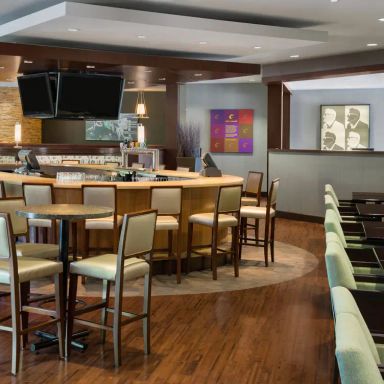 Harold's Kitchen & Bar - Sheraton Vancouver Airport