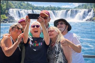 Scenic 2-Hour Private River Cruise to the Willamette Falls!