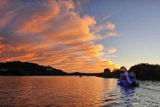 Lake Austin Sunset Boat Cruise – 1 - Hour Scenic Tour BYOB