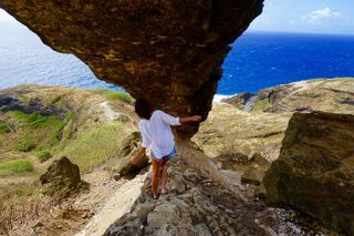 East Side Tour -Hike, Beach, Food, Photo