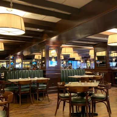 Mr. B's Bistro