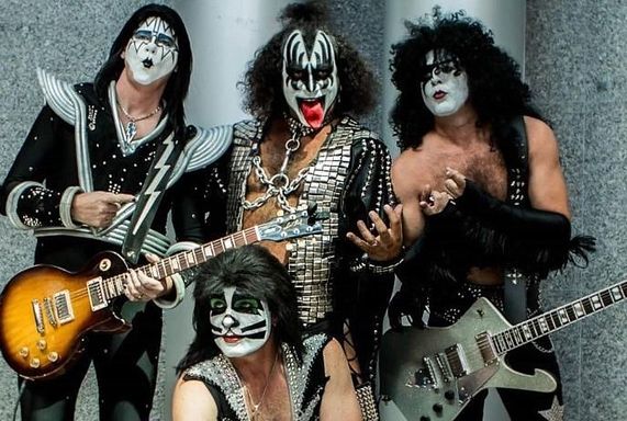 Destroyer: Canada's Tribute To Kiss