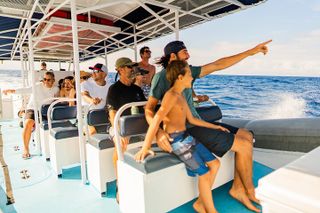 4 Hour Super-Raft Snorkeling Experience in Kailua-Kona