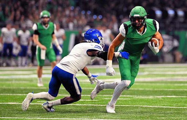 Valparaiso Beacons at North Dakota Fighting Hawks Football