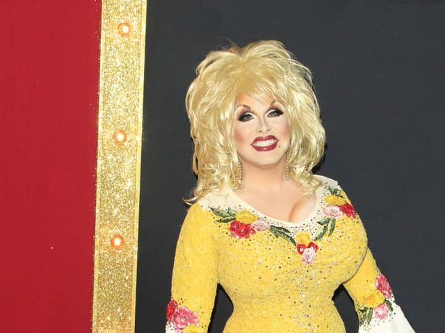 Diva Royale Drag Queen Show
